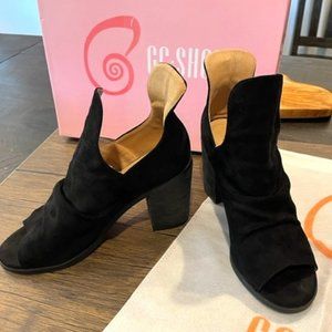 GC Shoes Susana Black Suede Open Toe Bootie Size 7.5 M